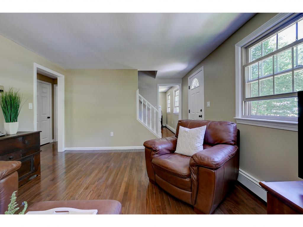 17 Tully Street Windham, NH 03087 - Photo 5 of 36 Gallery Image 5