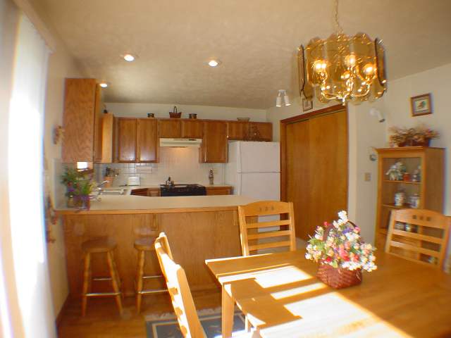 3408 South Whipple Road Spokane Valley, WA 99206 - Photo 4 of 9