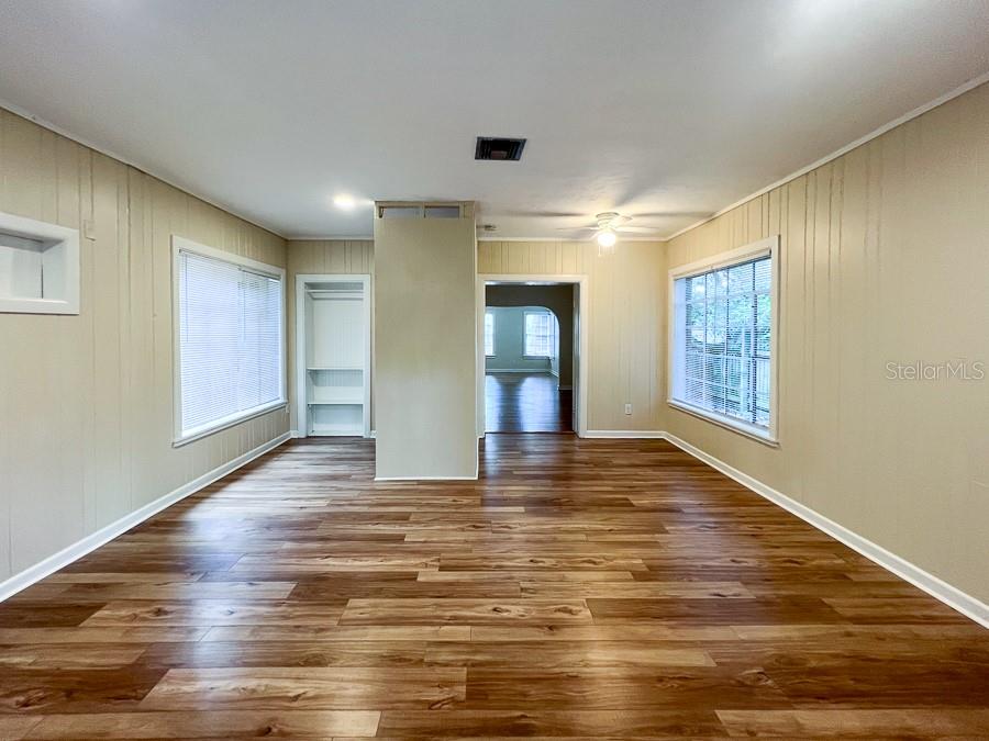 2734 Southwest 3rd Place Gainesville, FL 32607 - Photo 11 of 33