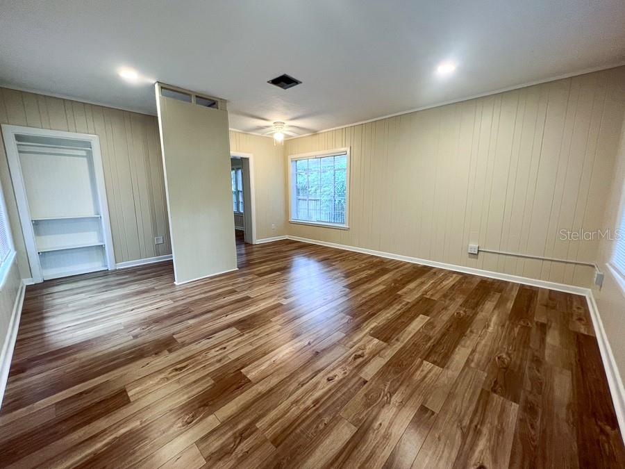 2734 Southwest 3rd Place Gainesville, FL 32607 - Photo 12 of 33