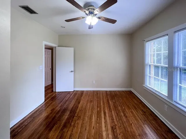 $2,600 | 2734 Southwest 3rd Place, Gainesville, FL 32607