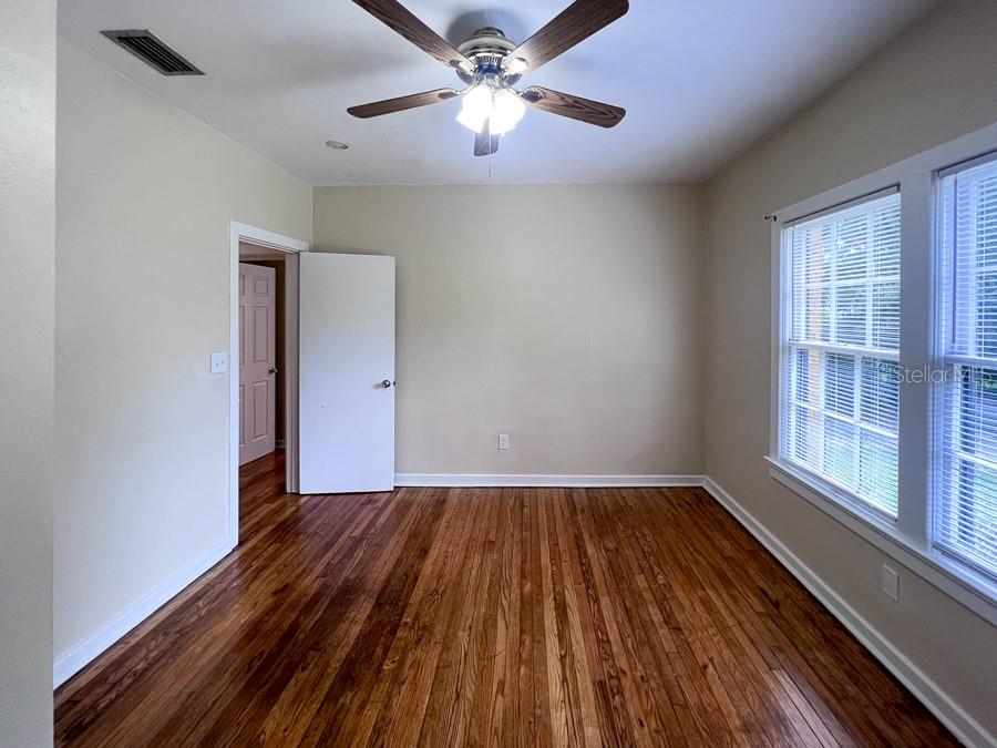 2734 Southwest 3rd Place Gainesville, FL 32607 - Photo 17 of 33