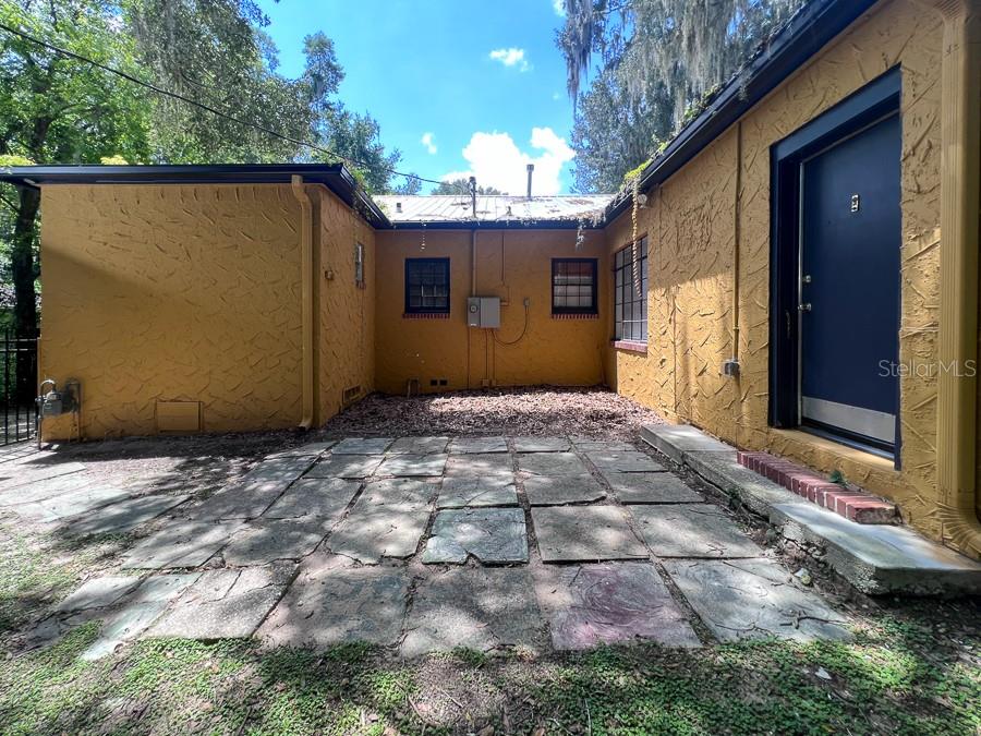 2734 Southwest 3rd Place Gainesville, FL 32607 - Photo 26 of 33