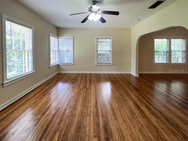 $2,600 | 2734 Southwest 3rd Place, Gainesville, FL 32607