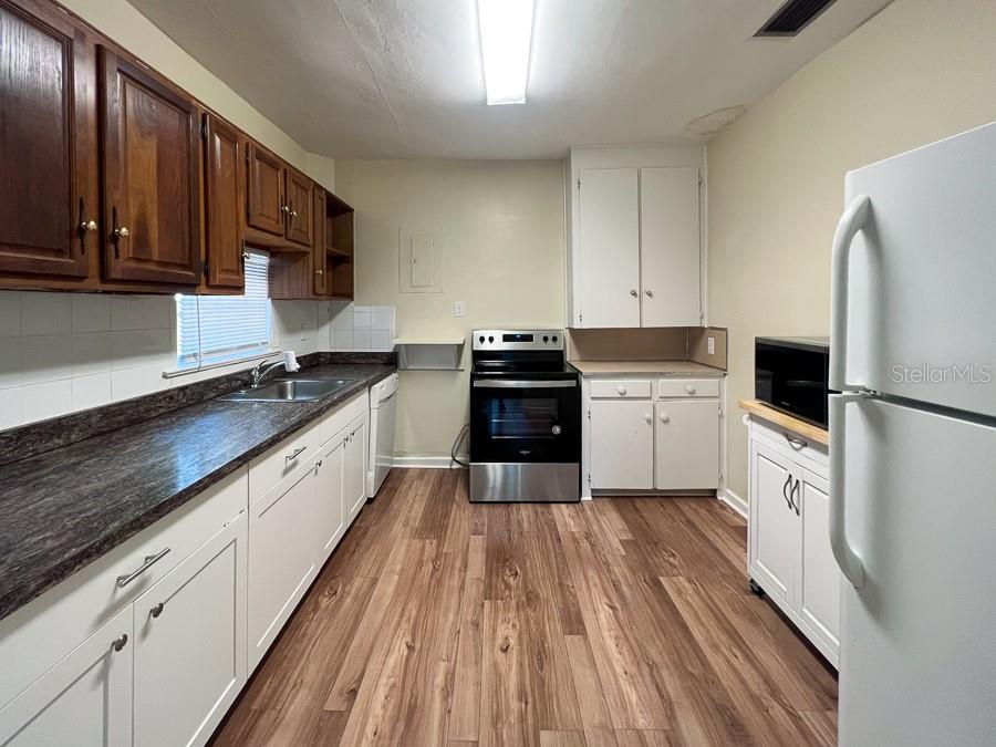 2734 Southwest 3rd Place Gainesville, FL 32607 - Photo 6 of 33