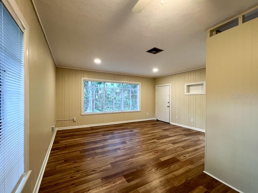 2734 Southwest 3rd Place Gainesville, FL 32607 - Photo 9 of 33