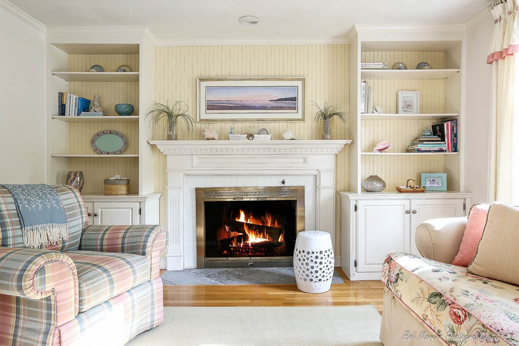 23 Alan Road Hamilton, MA 01982 - Photo 2 of 30 Gallery Image 2