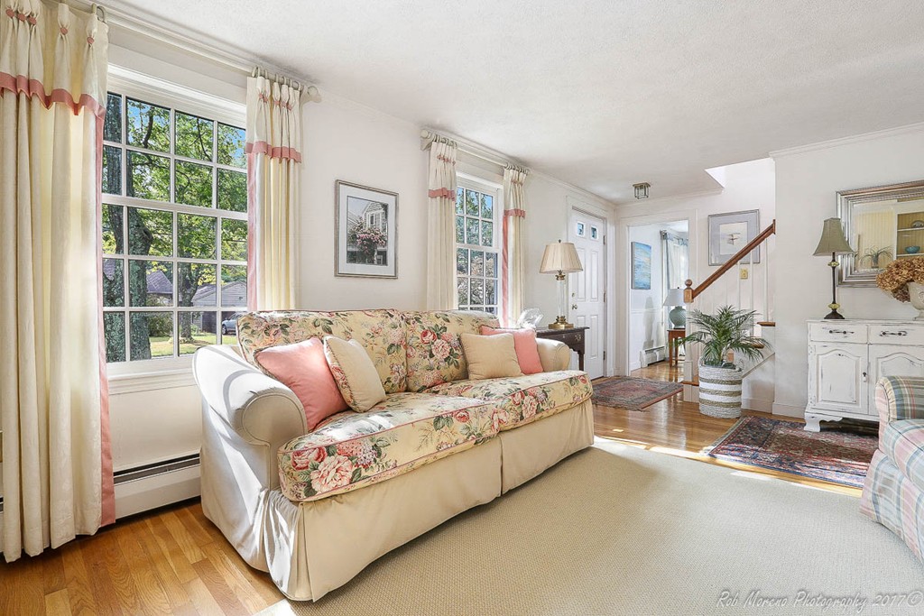 23 Alan Road Hamilton, MA 01982 - Photo 9 of 30 Gallery Image 9