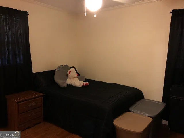 a close view of chair