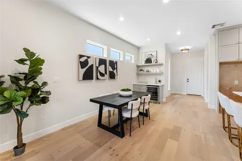 $499,900 | 1318 East 32nd 1/2 Street, Houston, TX 77022