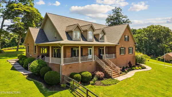 $945,000 | 176 Apple Tree Drive, Clinton, TN 37716