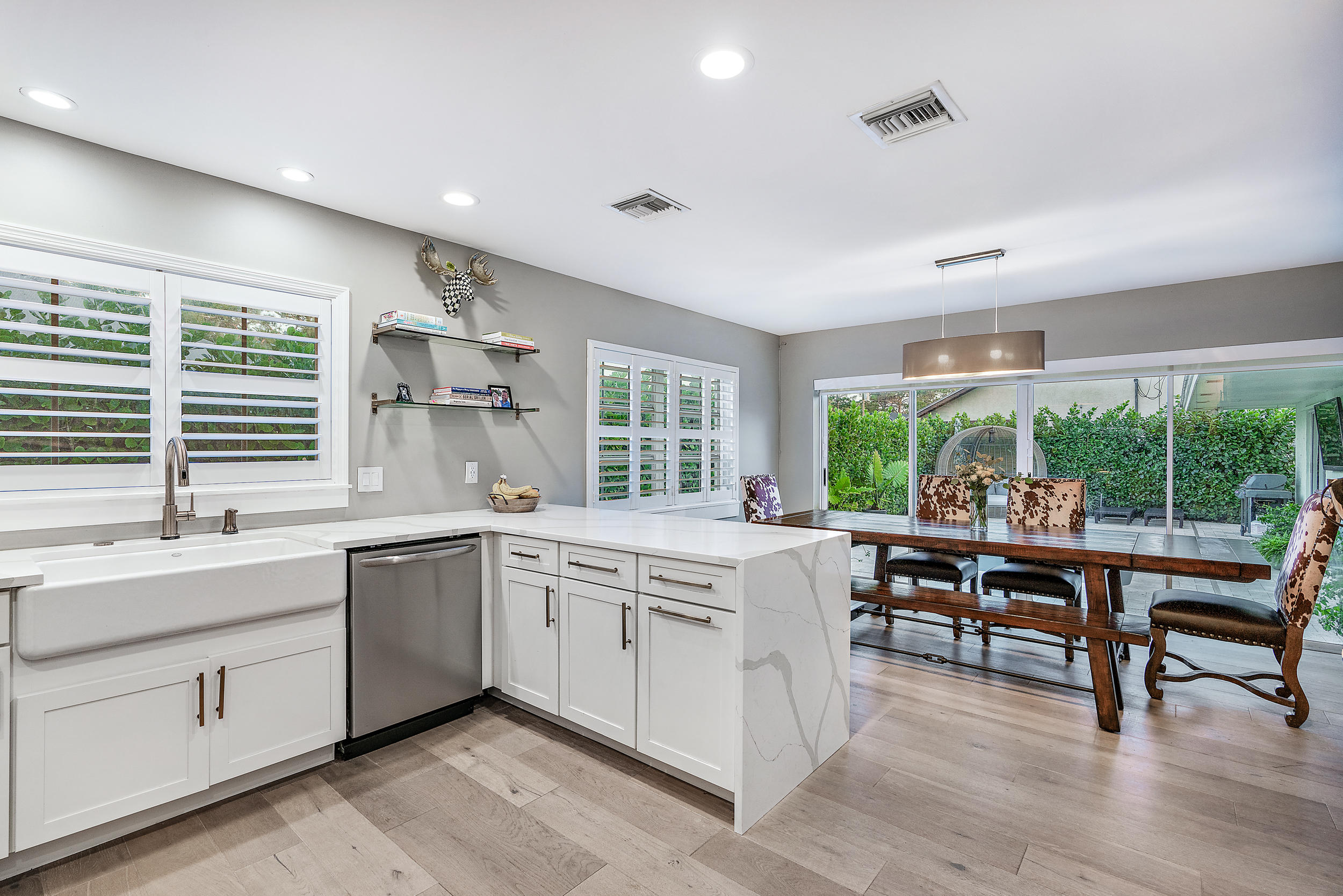 18965 Southeast County Line Road Tequesta, FL 33469 - Photo 16 of 39 18965 SE County Line Rd-26