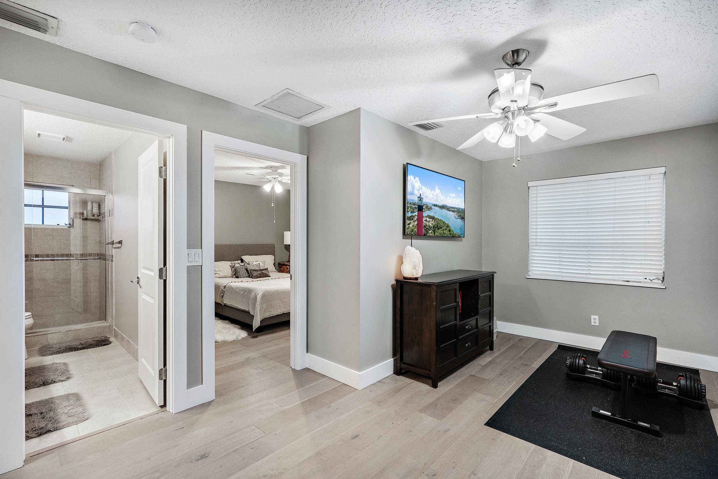 18965 Southeast County Line Road Tequesta, FL 33469 - Photo 27 of 39 18965 SE County Line Rd-29