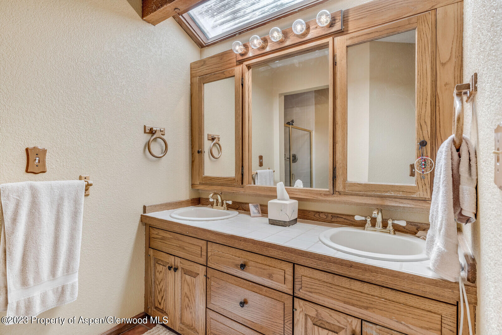 332 Mesa Drive Rifle, CO 81650 - Photo 16 of 44 Primary Bathroom