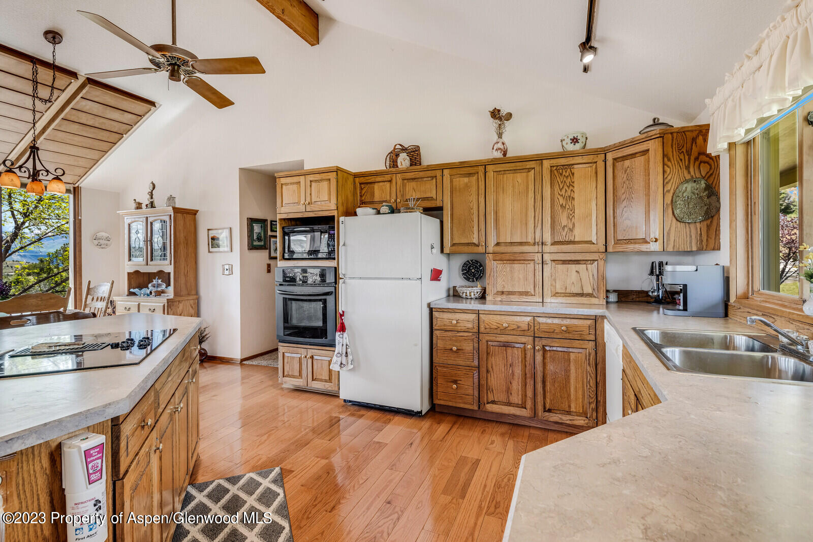 332 Mesa Drive Rifle, CO 81650 - Photo 9 of 44 Kitchen