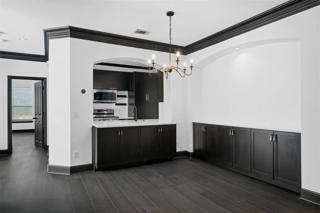 $499,900 | 4160 Towne Green Circle, Addison, TX 75001