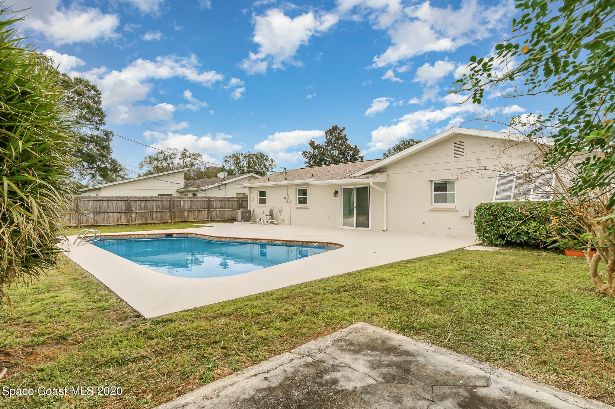 245 Monaco Road West Melbourne, FL 32904 - Photo 23 of 24 Pool/Back yard