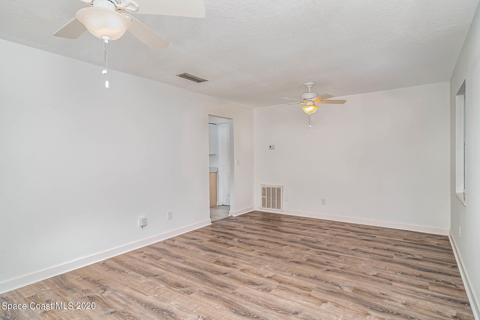 245 Monaco Road West Melbourne, FL 32904 - Photo 5 of 24 Living