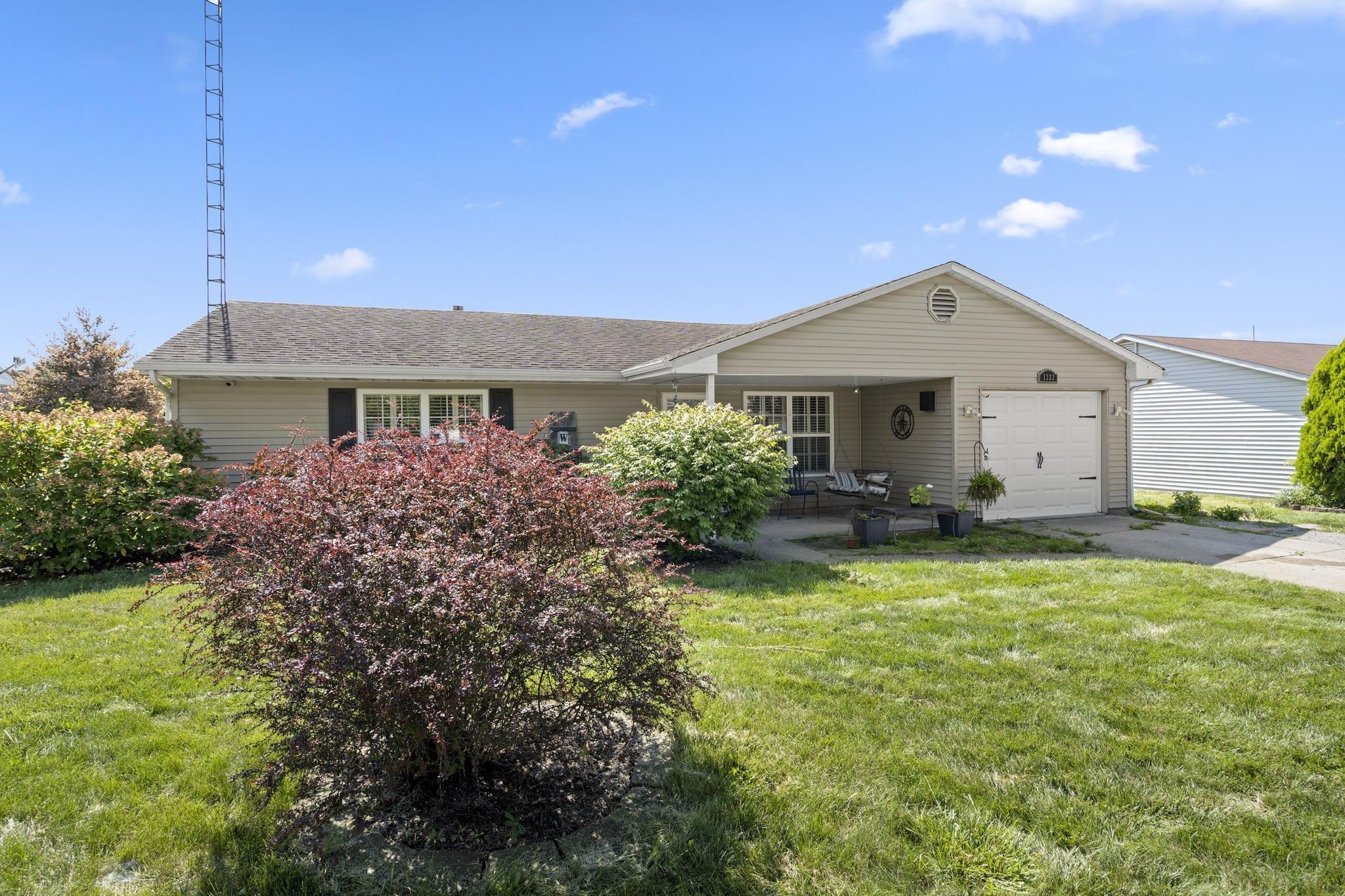 1222 Applewood Road Fort Wayne, IN 46825 - Photo 3 of 31 Gallery Image 3