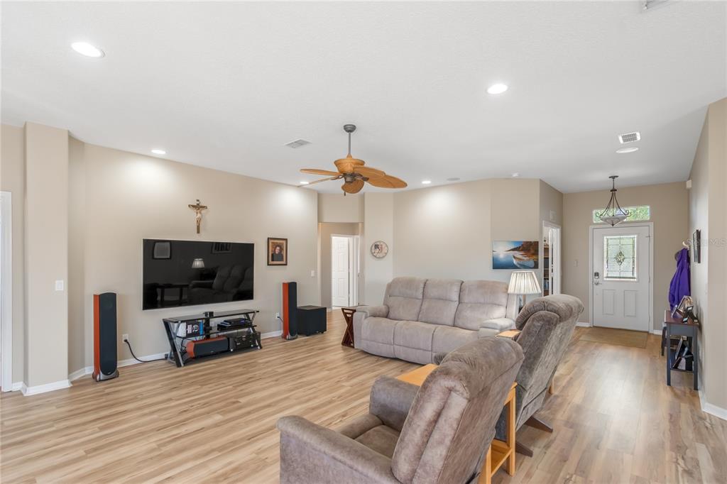 9300 Southwest 90th Street Ocala, FL 34481 - Photo 14 of 46