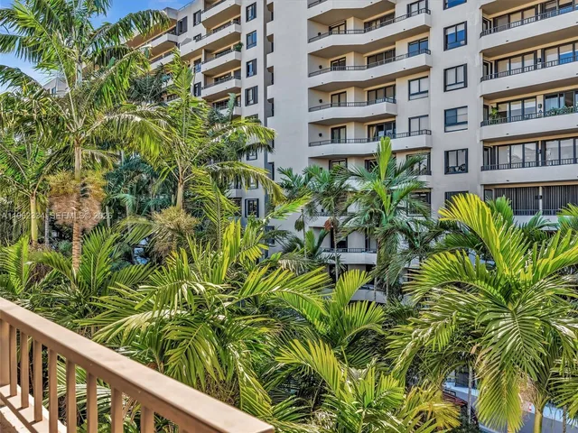 $9,850 | 101 Crandon Boulevard, Unit 479, Key Biscayne, FL 33149