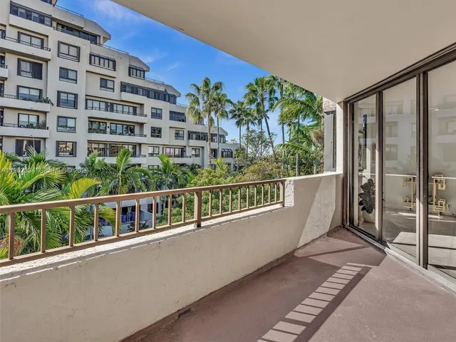 $9,850 | 101 Crandon Boulevard, Unit 479, Key Biscayne, FL 33149