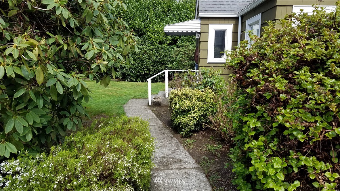1806 Boulevard Road Southeast Olympia, WA 98501 - Photo 2 of 25 Gallery Image 2