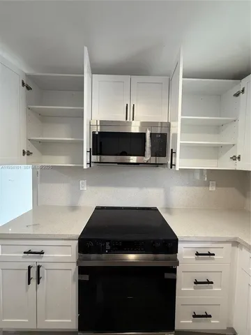 $2,800 | 1055 Northwest 34th Avenue, Unit 1055, Miami, FL 33125