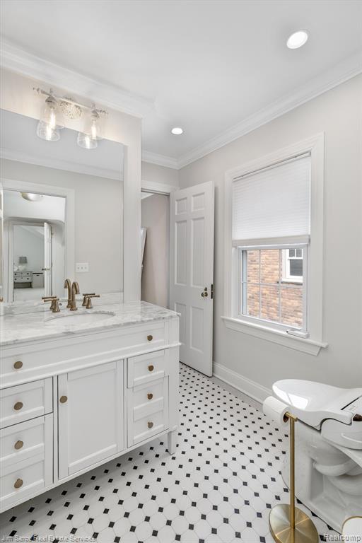 324 McMillan Road Grosse Pointe Farms, MI 48236 - Photo 21 of 40