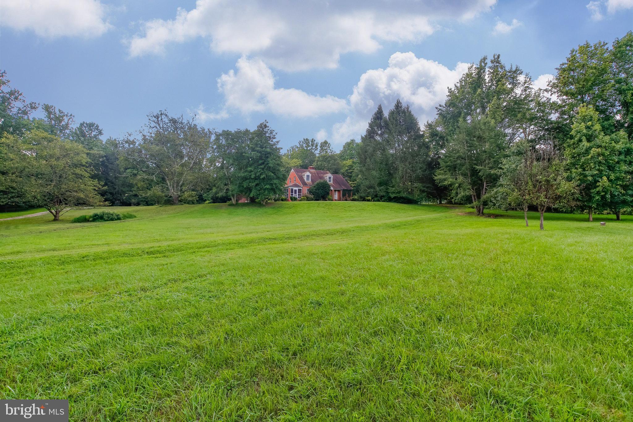 13907 Woodmore Road Bowie, MD 20721 - Photo 4 of 30 Gallery Image 4