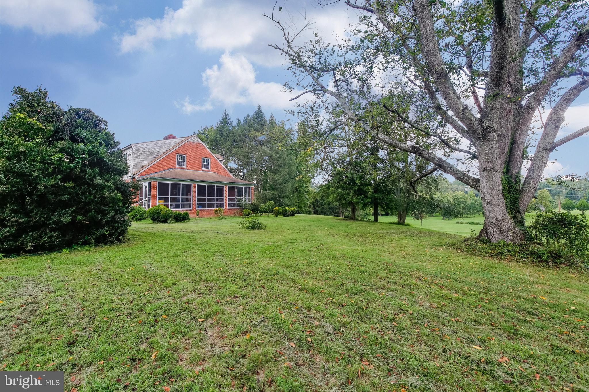 13907 Woodmore Road Bowie, MD 20721 - Photo 6 of 30 Gallery Image 6