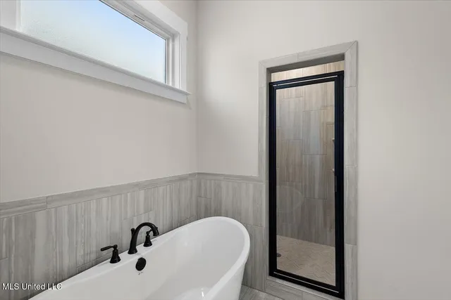 $338,900 | 538 Bolivar Drive, Nesbit, MS 38651