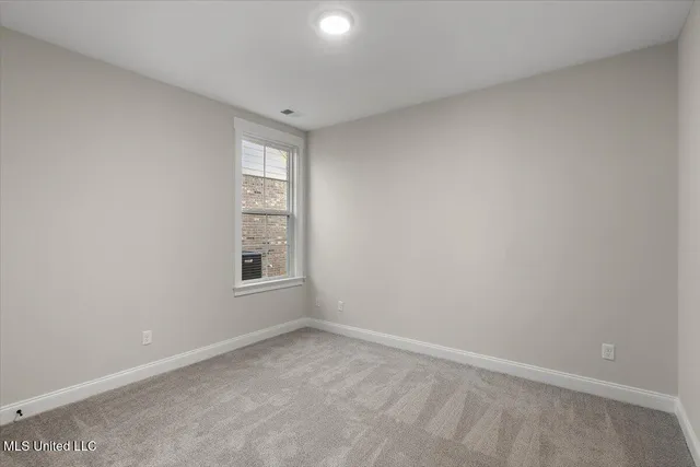 $338,900 | 538 Bolivar Drive, Nesbit, MS 38651