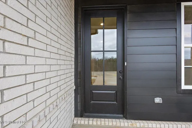 $338,900 | 538 Bolivar Drive, Nesbit, MS 38651