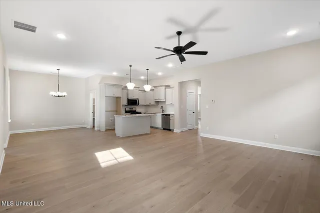 $338,900 | 538 Bolivar Drive, Nesbit, MS 38651