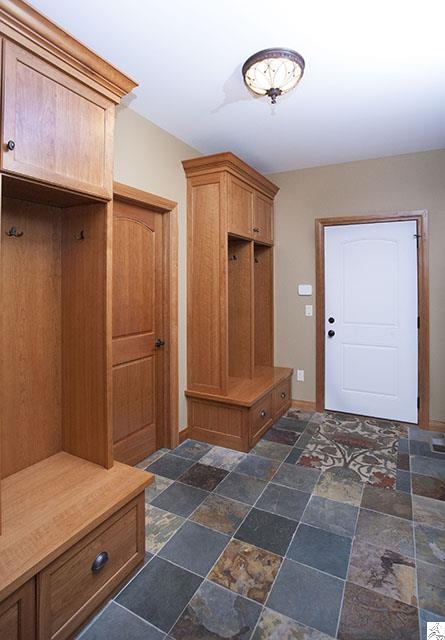 5520 Jean Duluth Road Duluth, MN 55803 - Photo 10 of 17 Mudroom