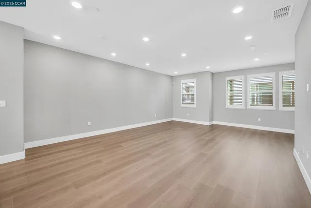 $1,098,000 | 3126-3126 Aran Way, Dublin, CA 94568