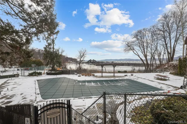 $525,000 | 504 Kemeys Cove, Unit 504, Briarcliff Manor, NY 10510