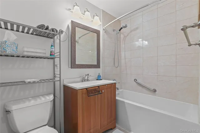 $525,000 | 504 Kemeys Cove, Unit 504, Briarcliff Manor, NY 10510