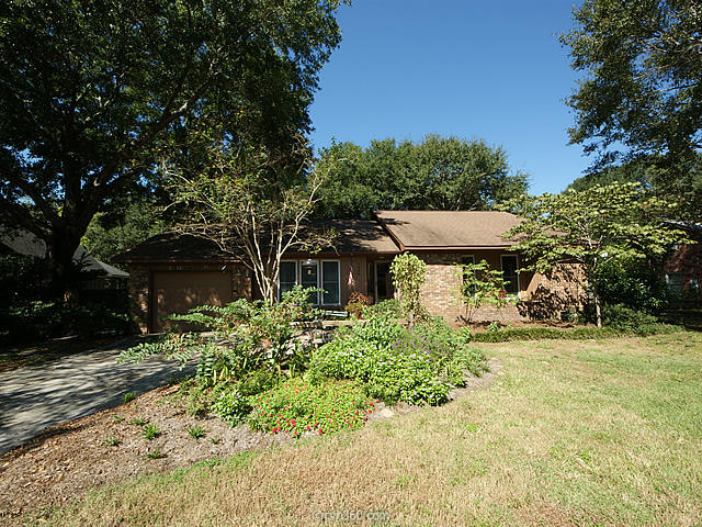 1285 Old Colony Road Mount Pleasant, SC 29464 - Photo 1 of 34 39