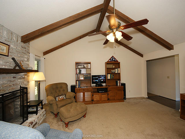 1285 Old Colony Road Mount Pleasant, SC 29464 - Photo 10 of 34 09