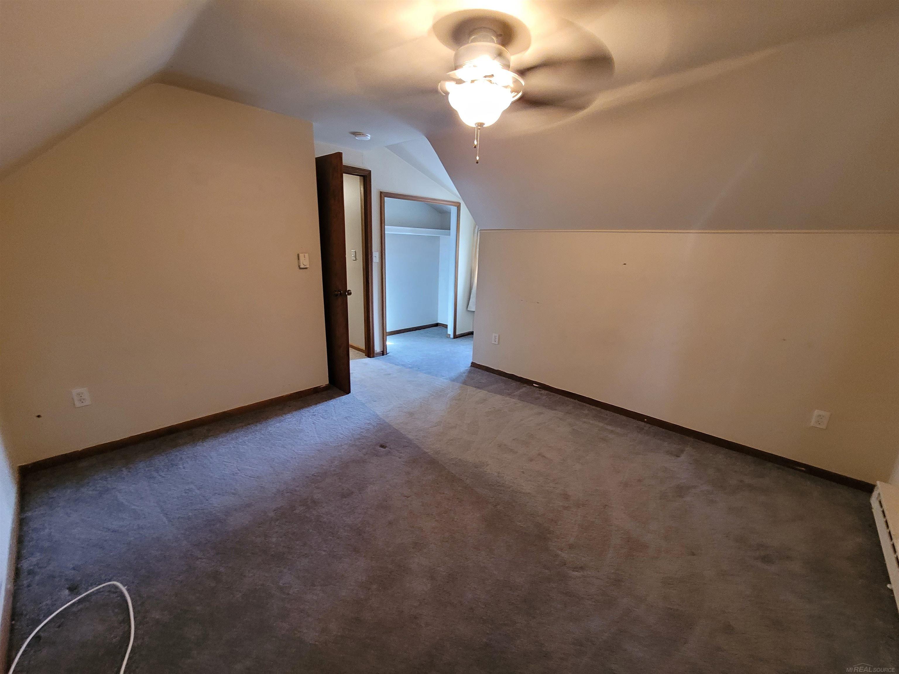 831 Roslyn Road Grosse Pointe, MI 48236 - Photo 35 of 46