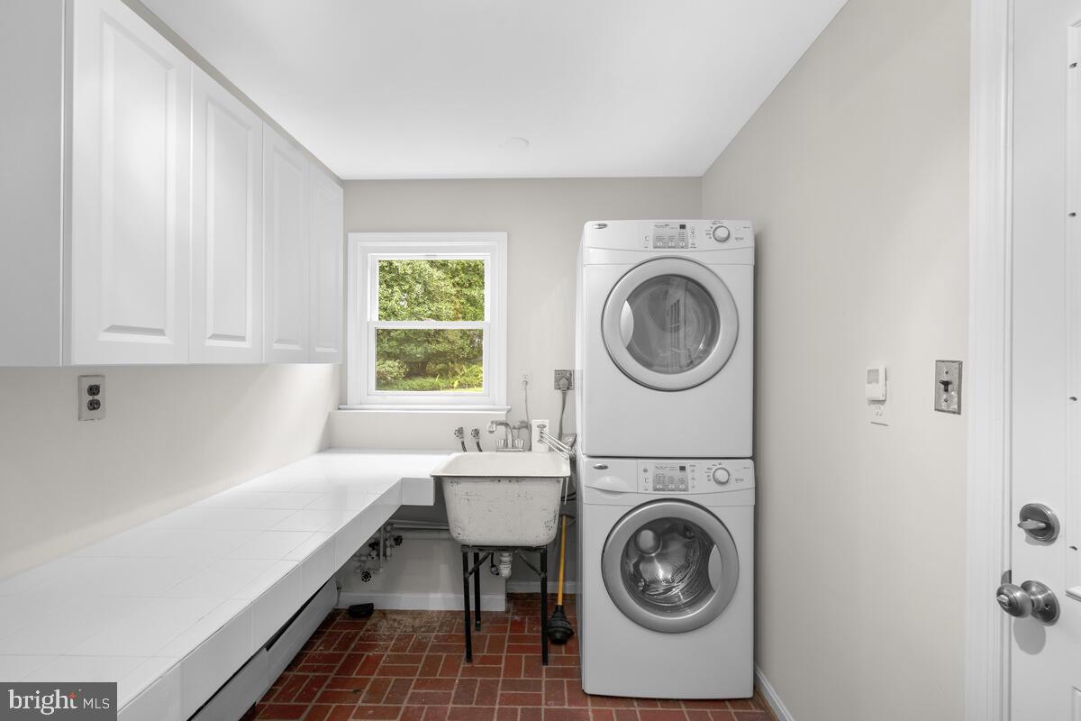 813 Bonifant Street Silver Spring, MD 20910 - Photo 16 of 32 Gallery Image 16