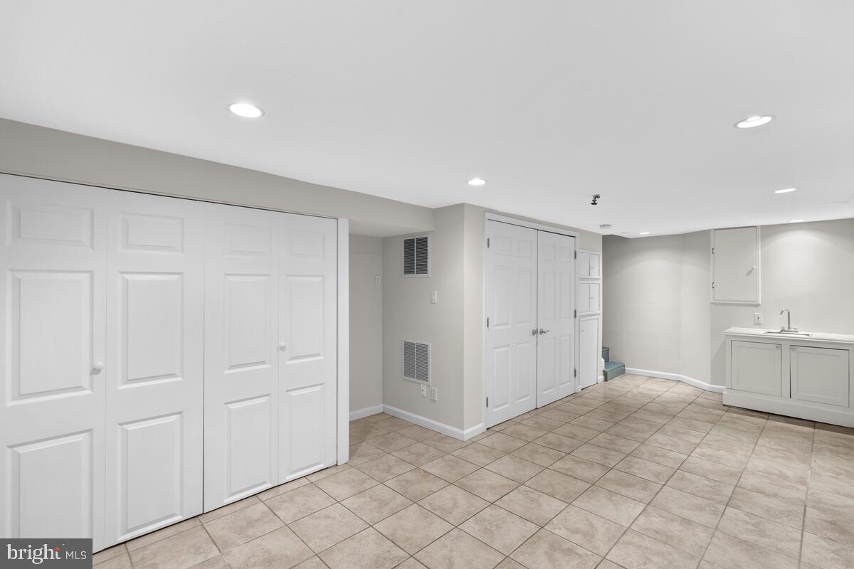 813 Bonifant Street Silver Spring, MD 20910 - Photo 23 of 32 Gallery Image 23