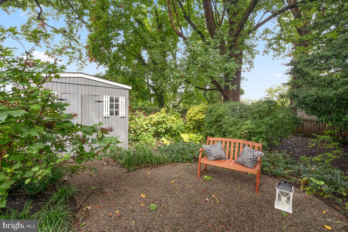 813 Bonifant Street Silver Spring, MD 20910 - Photo 26 of 32 Gallery Image 26
