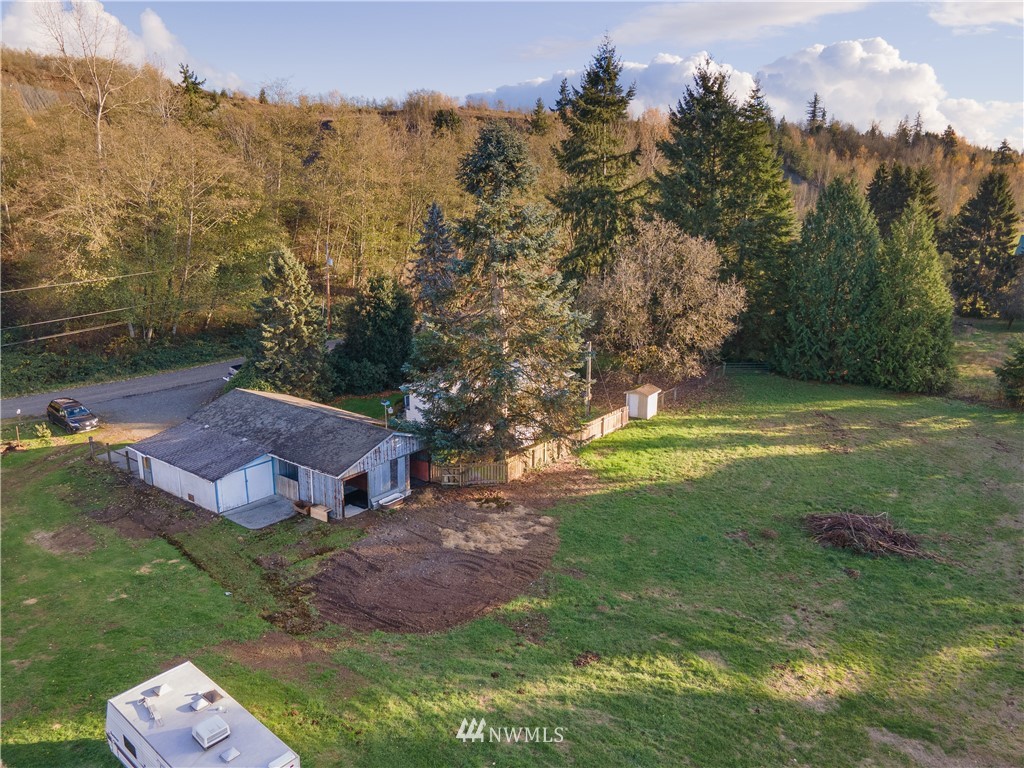 7134 Butler Hill Road Burlington, WA 98233 - Photo 3 of 18 Gallery Image 3
