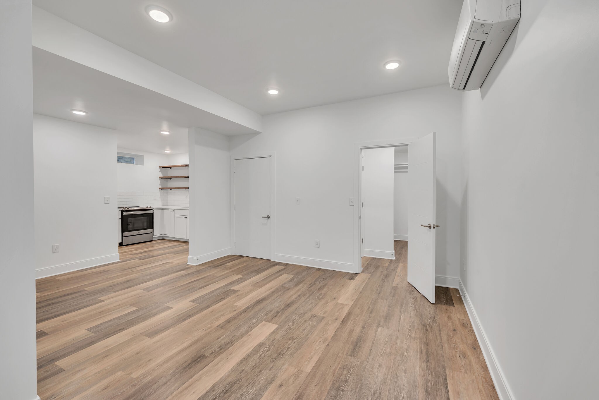 807 B Porter Road Nashville, TN 37206 - Photo 2 of 25