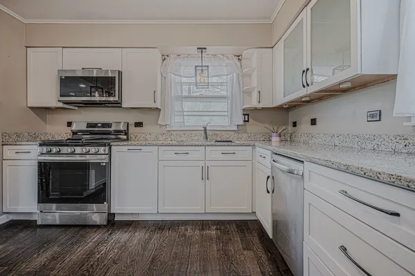 $304,900 | 35049 North Edgewater Lane, Ingleside, IL 60041