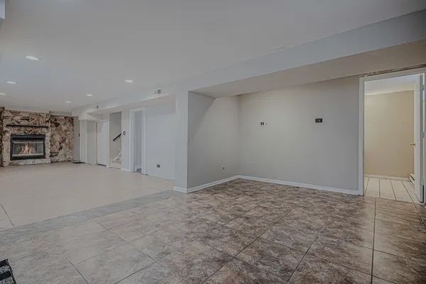 $304,900 | 35049 North Edgewater Lane, Ingleside, IL 60041