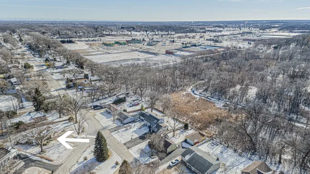 $329,900 | 35049 North Edgewater Lane, Ingleside, IL 60041